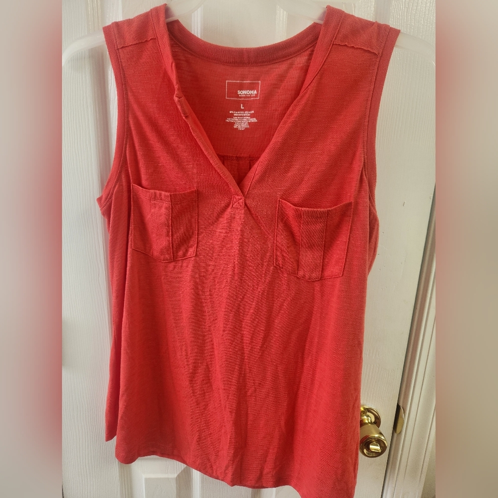 Sonoma Red Size Large V-Neck Tank Top